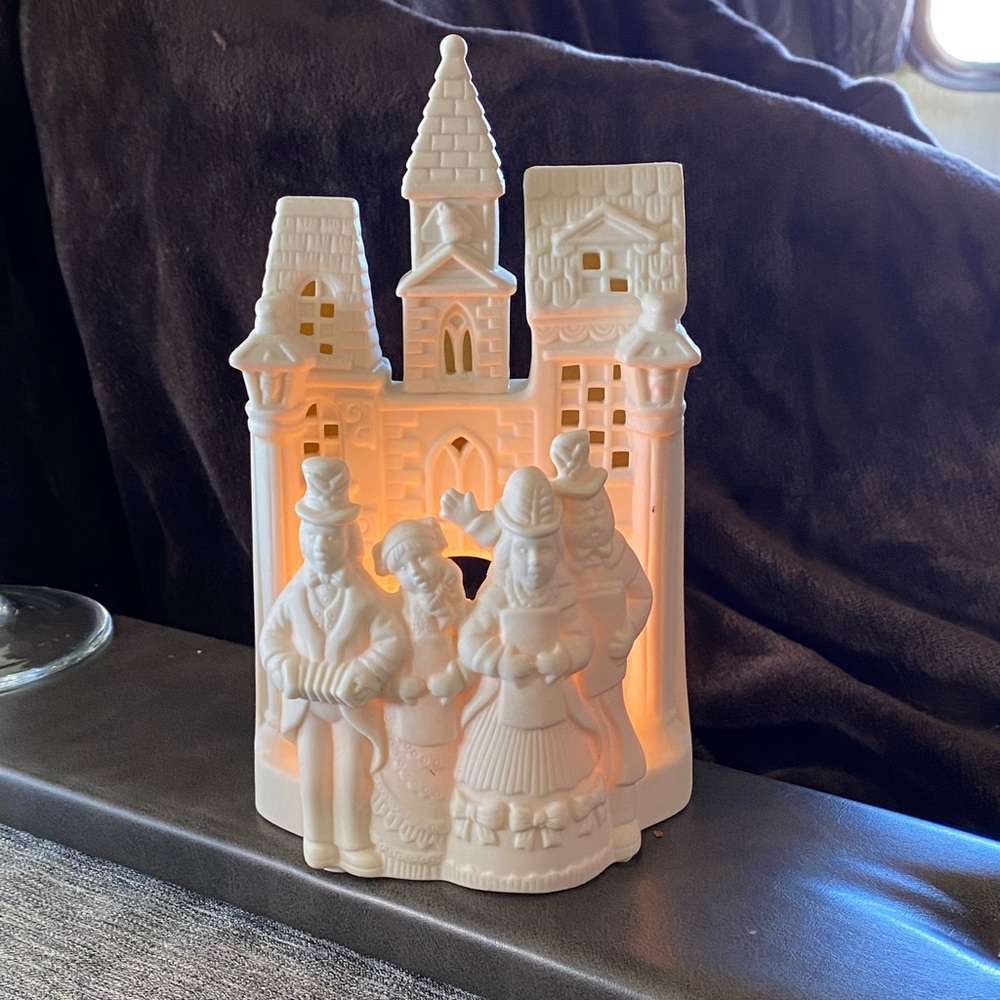 NIB Partylite Village Carolers Tealight Candle Holder Wht Bisque P0204 C…